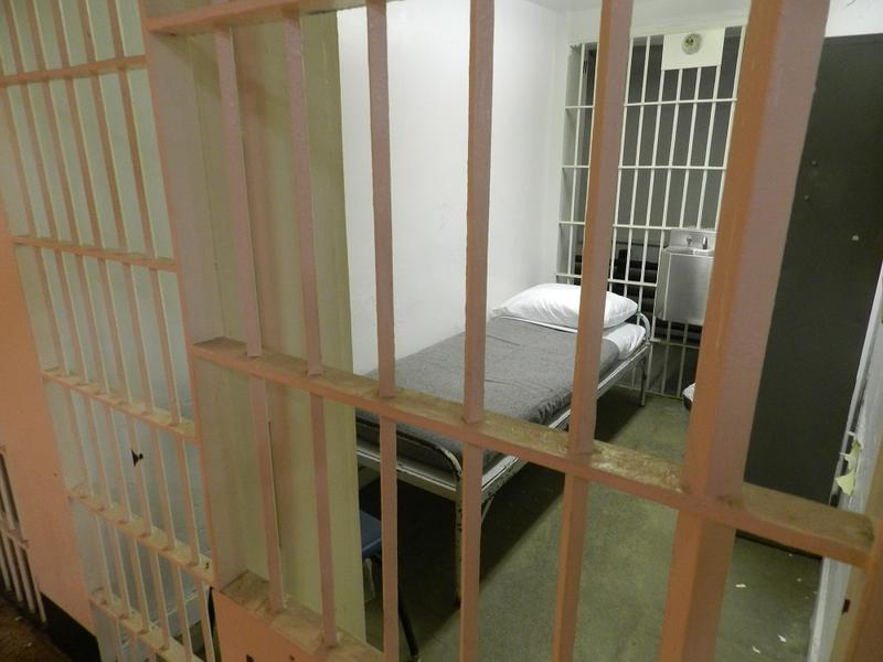 California prosecutors oppose early release of violent criminals - Vimarsana News