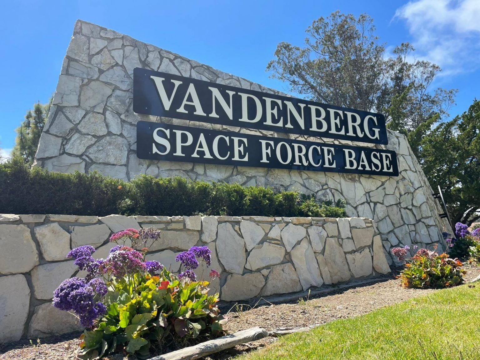 Vandenberg rocket explodes shortly after launch