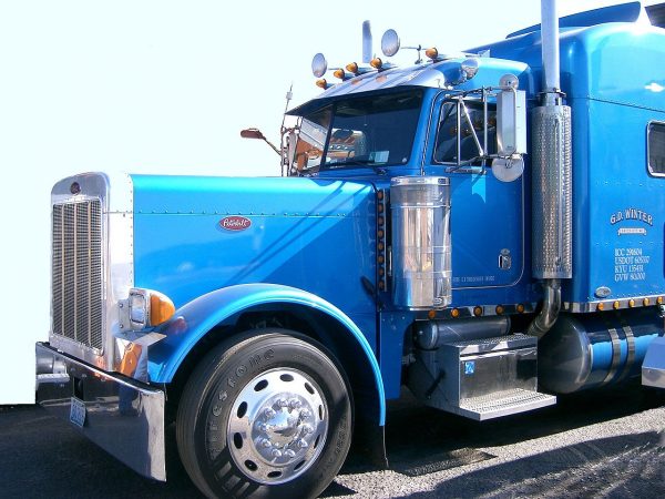 Truckers in legal-limbo over California gig economy law - Vimarsana News