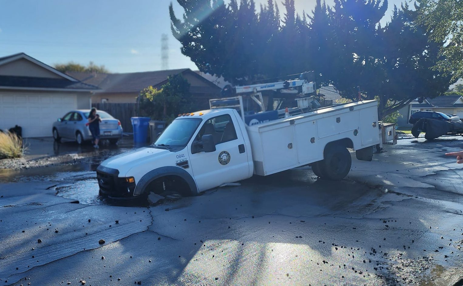 City truck drives into sinkhole in San Luis Obispo