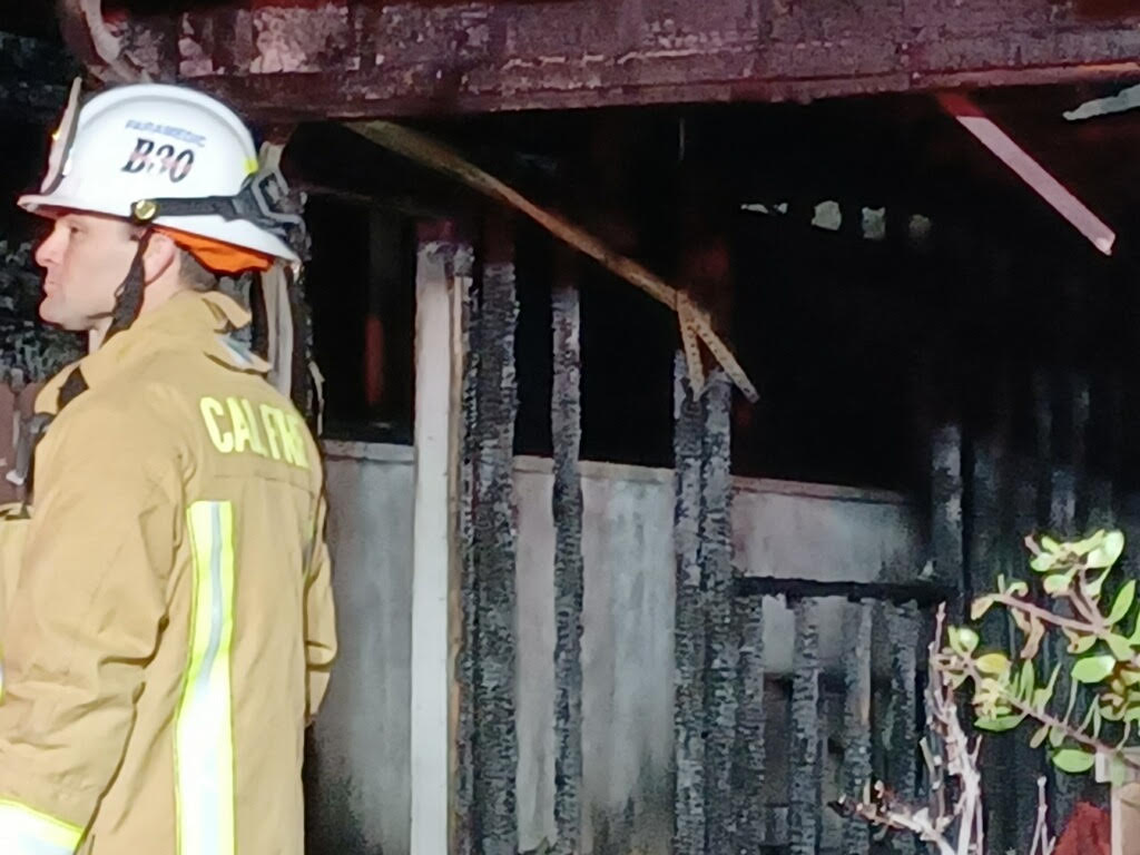 Firefighters battle house fire in Pismo Beach